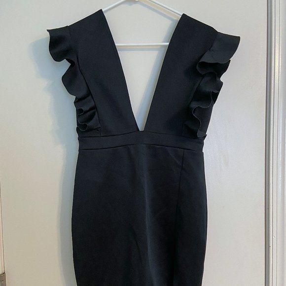 Black Nasty Gal Ruffle Sleeves Dress - Picture 1 of 2